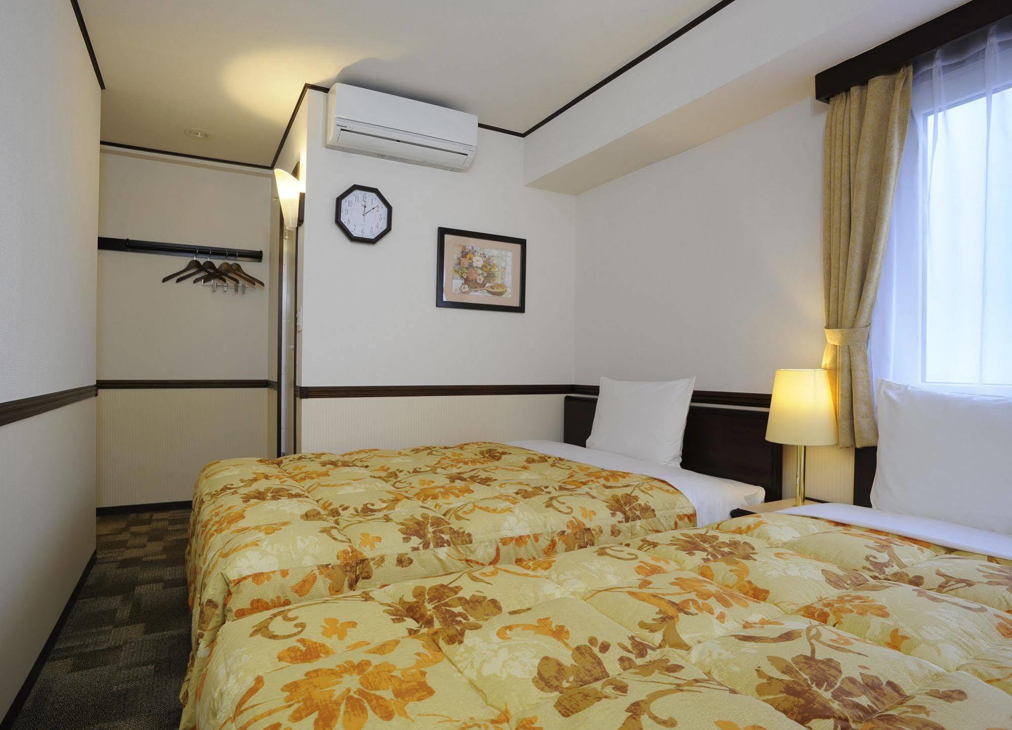 Toyoko Inn Shonan Hiratsuka Eki Kita Guchi No 2 Exteriér fotografie
