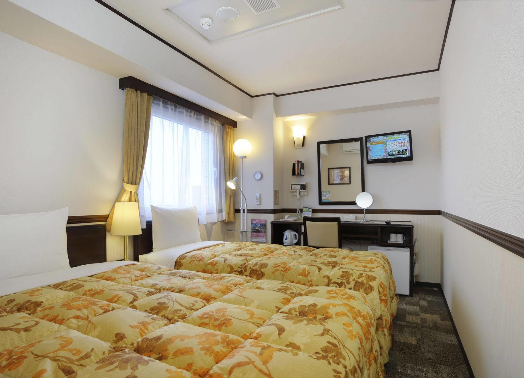 Toyoko Inn Shonan Hiratsuka Eki Kita Guchi No 2 Exteriér fotografie